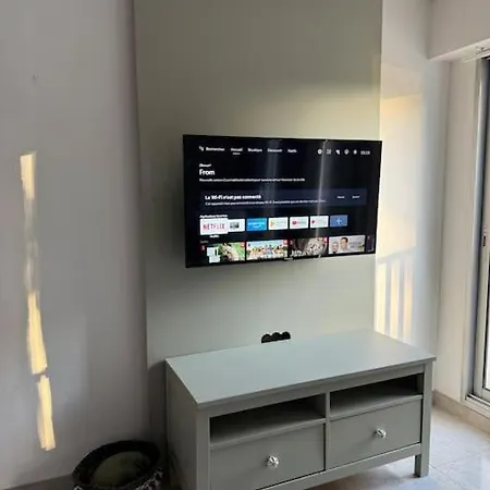 Apartment L